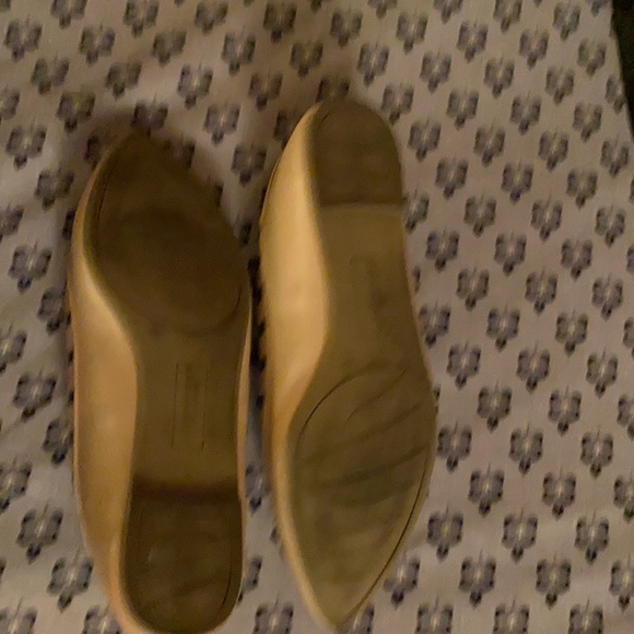 Flats - Picture 4 of 6